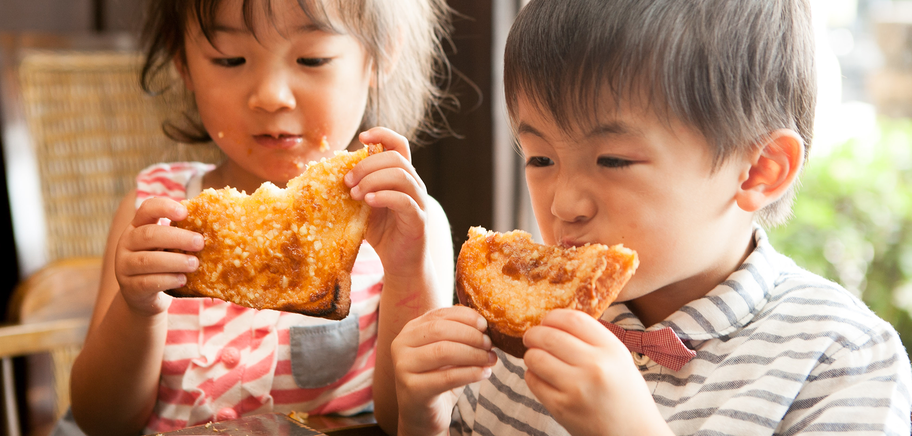 皆で食べると